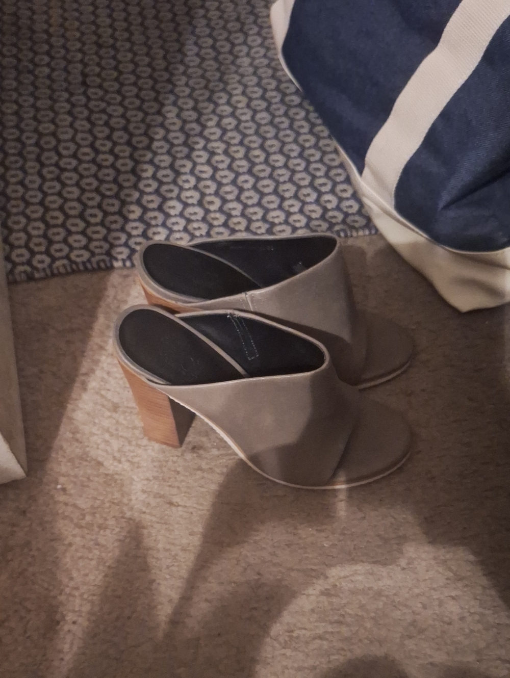 Block Heel Open-Toe Mule Grey